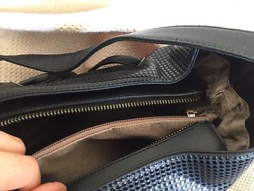 Другие сумки: Чёрная сумка из эко-кожи Состояние 8/10, брали за 3500, отдаём за 500 at lalafo.kg — 9 Другие сумки: Чёрная сумка из эко-кожи Состояние 8/10, брали за 3500, отдаём за 500 — 9