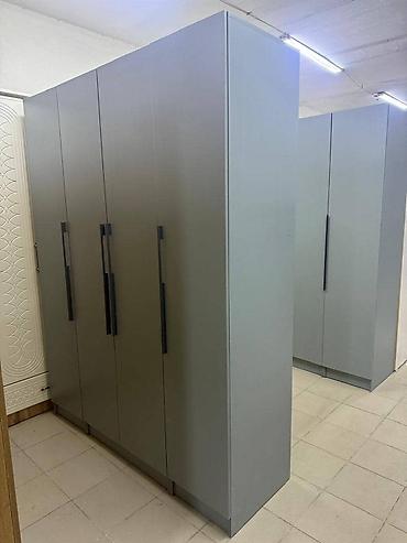 Шкаф распашной, 4‑дверный, современный минимализм. Особенности: -