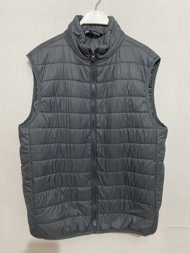 Куртки: Куртка M (EU 38), L (EU 40), цвет - Серый