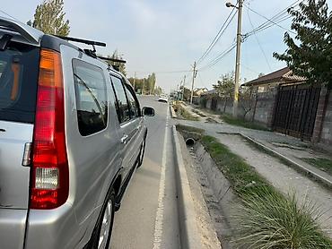 обмен дома: Honda CR-V: 2002 г., 2 л, Автомат, Бензин, Кроссовер — 3