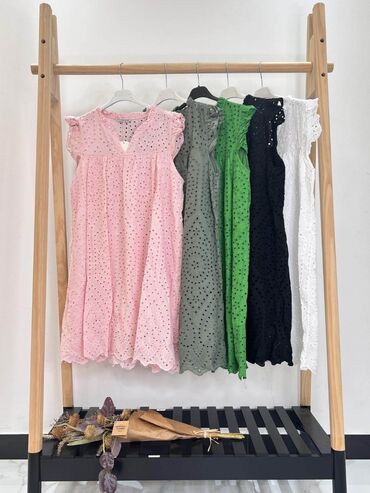 Haljine: 2900 na lalafo.rs — 8 Haljine: 2900 — 8