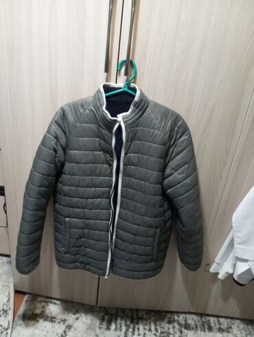 куртка adidas: Куртка на мальчика 10-11 лет двусторонняя с карманами