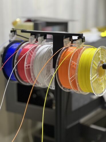 оригинальные расходные материалы microlab цветные картриджи: Набор пластиковой нити для 3D-принтера различных цветов. всех цветов
