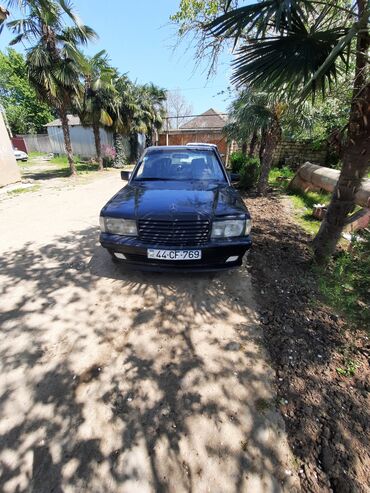 mercedes vito qiymeti azerbaycanda: Mercedes-Benz 190: 1.8 l | 1990 il Sedan