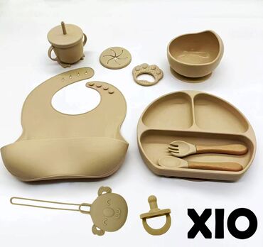 детская силиконовая посуда: Детская силиконовая посуда. В бежевом цвете, очень удобная для детишек