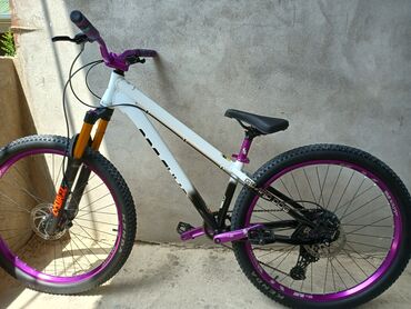купить горный велосипед недорого: Dirt/Street tərzində yığılmış mountain bike - Çərçivə: Hardtail
