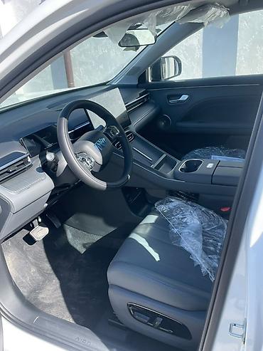 byd e6: AION i60, белый пред макс комплектация с темно серым салоном в — 6