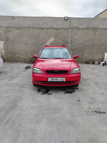 Opel Astra: 1.8 l | 1999 il 32000 km Universal