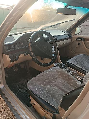 8 4: Mercedes-Benz W124: 1989 г., 2.2 л, Механика, Бензин, Седан — 5