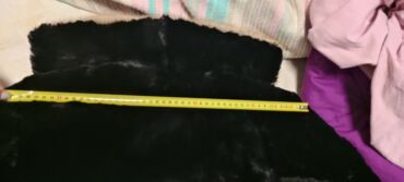 Krzneni kaputi: One size, Sa postavom, bоја - Crna — 22