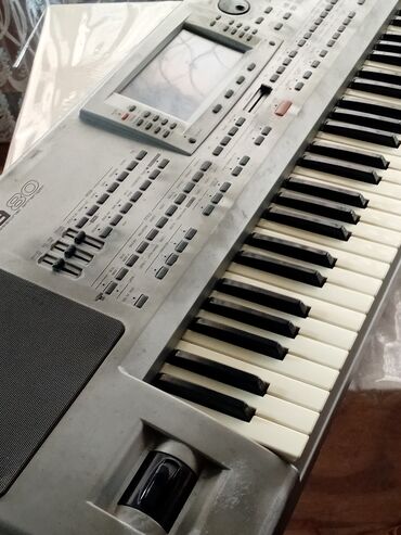 Korg pa 80 satılır stoyka cxol ıle bırlılde 64 kartla 500azn unvan