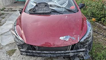 Hyundai: Hyundai Elantra: 1.6 l | 2012 il Sedan — 6