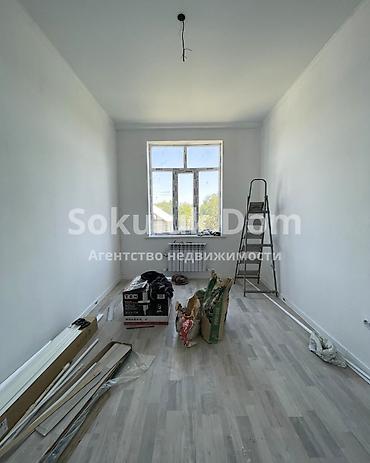 30000сом квартира: 1 комната, 30 м², 2 этаж — 3