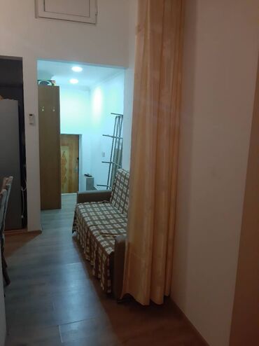 Uzunmüddətli kirayə mənzillər: Şəhərin mərkəzində, düz Torqovida 1 Otaq, 1 zal ev həm ev kimi, həm — 15