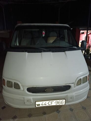 LDV: Məhsul: Ağ rəngli miniven/mikroavtobus (sürgülü yan qapılı) Təsvir: - — 10