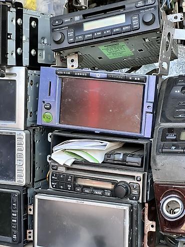 aux: Автомагнитолы и мультимедийные головные устройства (подбор из — 1