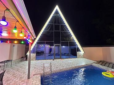 Günlük kirayə evlər: 200 kv. m, 4 otaqlı — 1