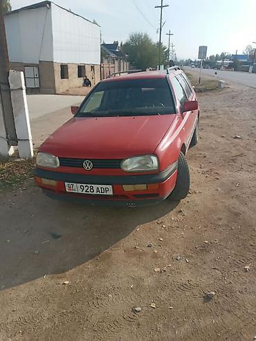 Volkswagen Golf: 1993 г., 1.8 л, Механика, Бензин, Универсал