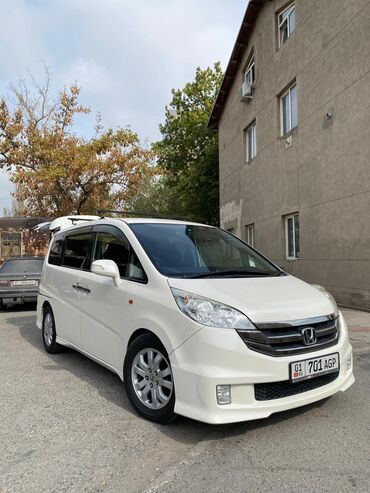 минивэн тойота 7 мест левый руль цена: Honda Stepwgn: 2006 г., 2 л, Автомат, Бензин, Вэн/Минивэн
