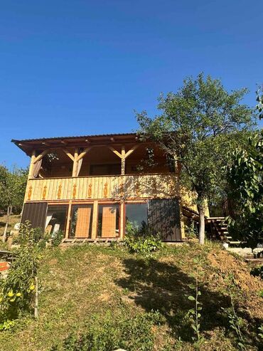 Kuća na dan: 45 kv. m, 2 sobe — 1