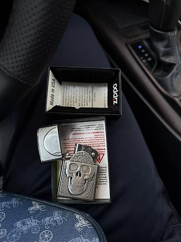 Күйгүзгүчтөр: Зажигалка Zippo с рельефным дизайном «череп» - Оригинальная — 1