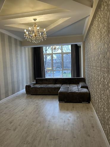 3 комнаты, 100 м², Золотой квадрат Элитка, 2 этаж, Косметический ремонт