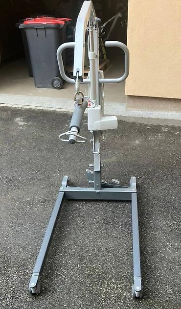 Medicinska oprema: Elektro-hidraulični pacijent lift Invacare sa remenom - Nosivost: do — 10