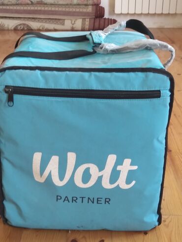 Nerjaveykalar: Wolt Partner çatdırılma çantası isti və soyuq məhsulların daşınması