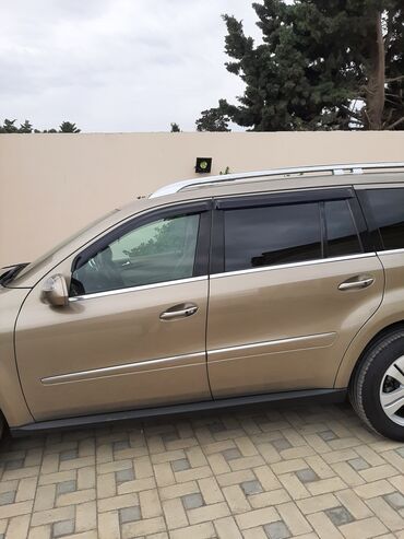 Mercedes-Benz: Mercedes-Benz CL-Class: 5.5 l | 2009 il Ofrouder/SUV — 7