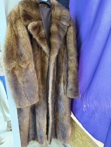 Шубы: Шуба из натурального меха норки, длина миди/ниже колена. Классический — 11