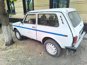 нюрайс машина: ВАЗ (ЛАДА) 2121 (4x4): 2000 г., 1.6 л, Механика, Бензин, Универсал — 7