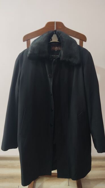 съемный меховой воротник на пальто: Продаю пальто мужское зимнее, внутренняя подкладка и меховой воротник