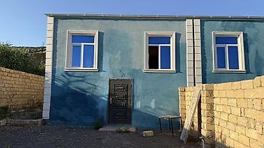 Həyət evləri və villalar: Satılır: hasarlı həyəti olan fərdi yaşayış evi - Tikili: 2 mərtəbəli — 3