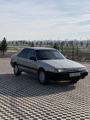 Mazda: Mazda 626: 1988 г., 2 л, Механика, Бензин, Седан — 3