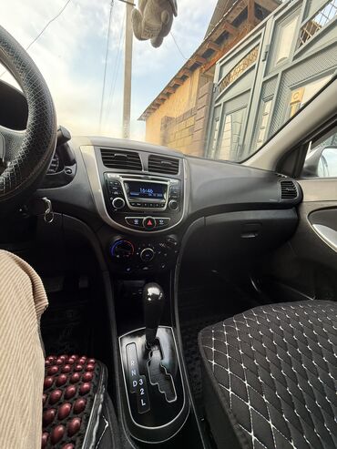 Hyundai: Hyundai Solaris: 2016 г., 1.4 л, Автомат, Бензин, Хэтчбэк — 11