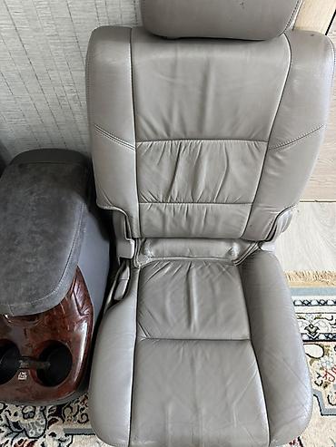 124 2 2: Комплект сидений, Кожа, Toyota 2006 г., Б/у, Оригинал — 3
