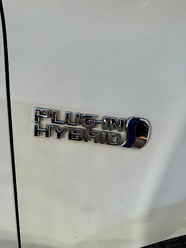 Toyota: Toyota Corolla: 2019 г., 1.8 л, Вариатор, Гибрид, Седан — 12