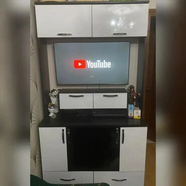 Toy aksesuarları: Tv stend, tezedir. cox hündürdü Qiymət: 250 manat Ünvan: Sabuncu