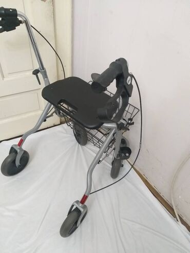 Hodalice, štake, štapovi za hodanje, kolica za hodanje: Nemacka hodalica-setalica, rolator sa 4 tocka, poznate marke DRIVE — 8