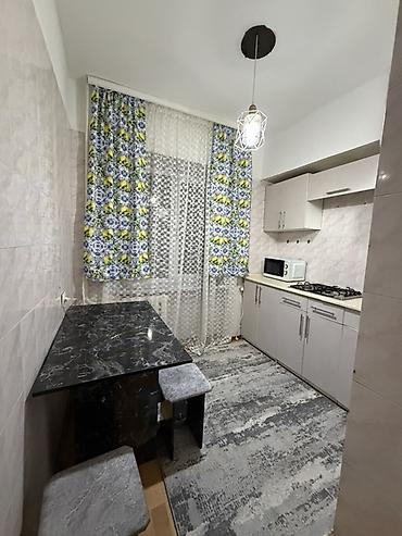 сдаю кв чолпон ата: 3 комнаты, 58 м², Индивидуалка, 4 этаж — 3