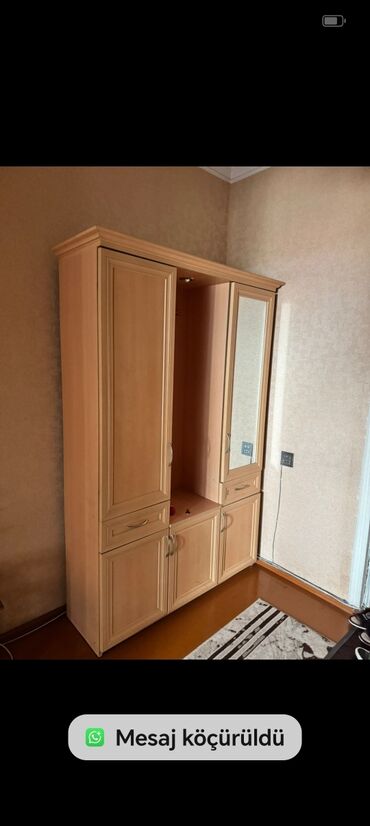 Divanlar: İşlənmiş, Düz dolab, Dəhliz dolabı lalafo.az -da Divanlar: İşlənmiş, Düz dolab, Dəhliz dolabı