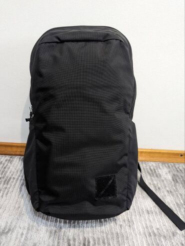 сумка для ноутбука бу: EVERGOODS CHZ 22. Рюкзак куплен в апреле 2023 года. Состояние - как