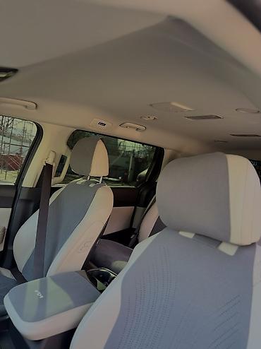 Kia: Kia Carnival: 2020 г., Лимузин — 9