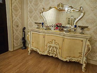 stol stil: Klassik üslubda dəbdəbəli qonaq otağı/dining dəsti. Tərkibi: - 1 ədəd — 2