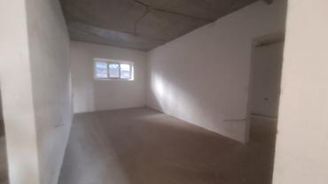 Продажа помещений свободного назначения: Продаю коммерческое цокольное помещение 3х комнатную 68кв.м на первой — 6