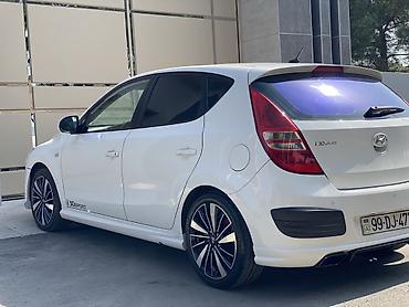 yaponka fere: Hyundai i30 Sport hatchback - Kuzov: 5 qapılı hatchback, ağ rəng — 5