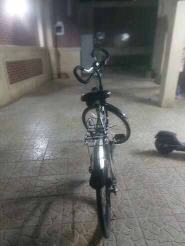 Şəhər velosipedləri: İşlənmiş Şəhər velosipedi 28", sürətlərin sayı: 7, Ünvandan götürmə