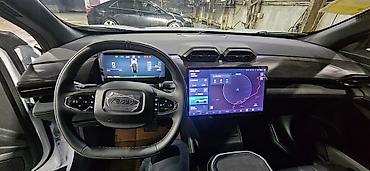 Другой электротранспорт: Электромобиль кроссовер (белый кузов, черная крыша) DONGFENG AEOLUS L7 — 14