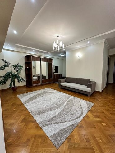 Долгосрочная аренда квартир: 4 комнаты, Собственник, Без подселения, С мебелью полностью — 4