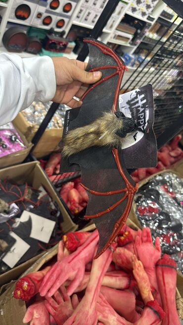 Oyuncaqlar: Halloven malları Geyimlər Dekorlar Aksesuarlar Qorxulu və maraqlı — 21